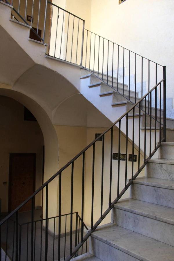 Casa Vacanza Grey Aparthotel Νάπολη Εξωτερικό φωτογραφία